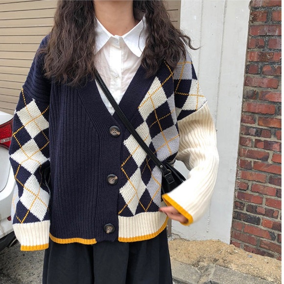 argyle cardigan ♡ - Picture 9 of 14